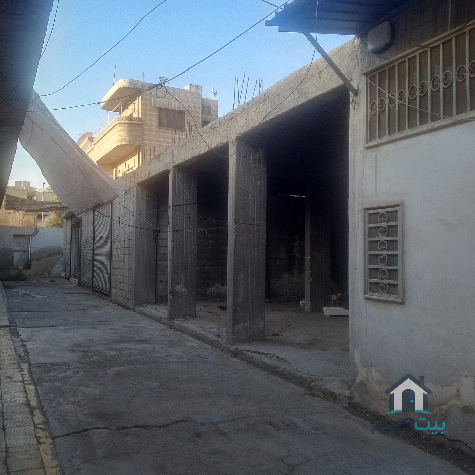 الرقة- مقابل السنجر. — الرقة -دوار الساعه
